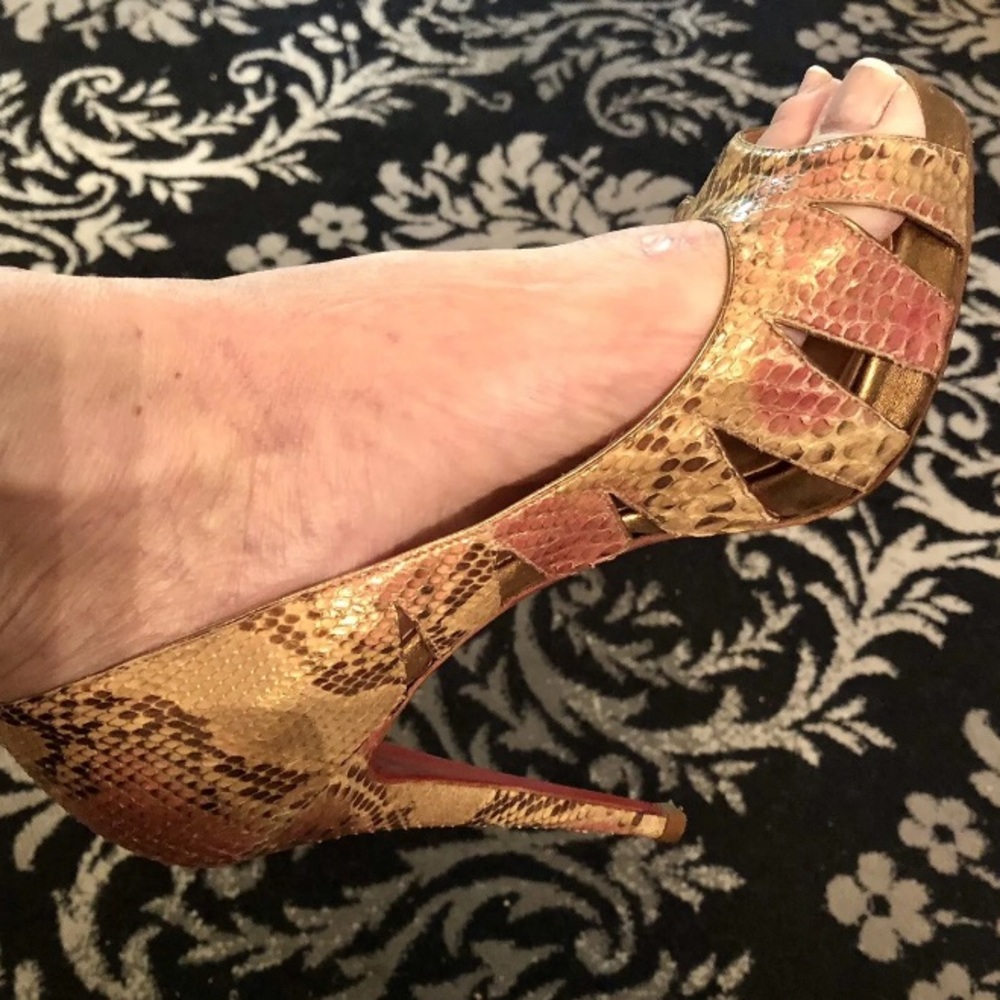 *SOLD* Christian Louboutin Snakeskin Fontanette 38.5